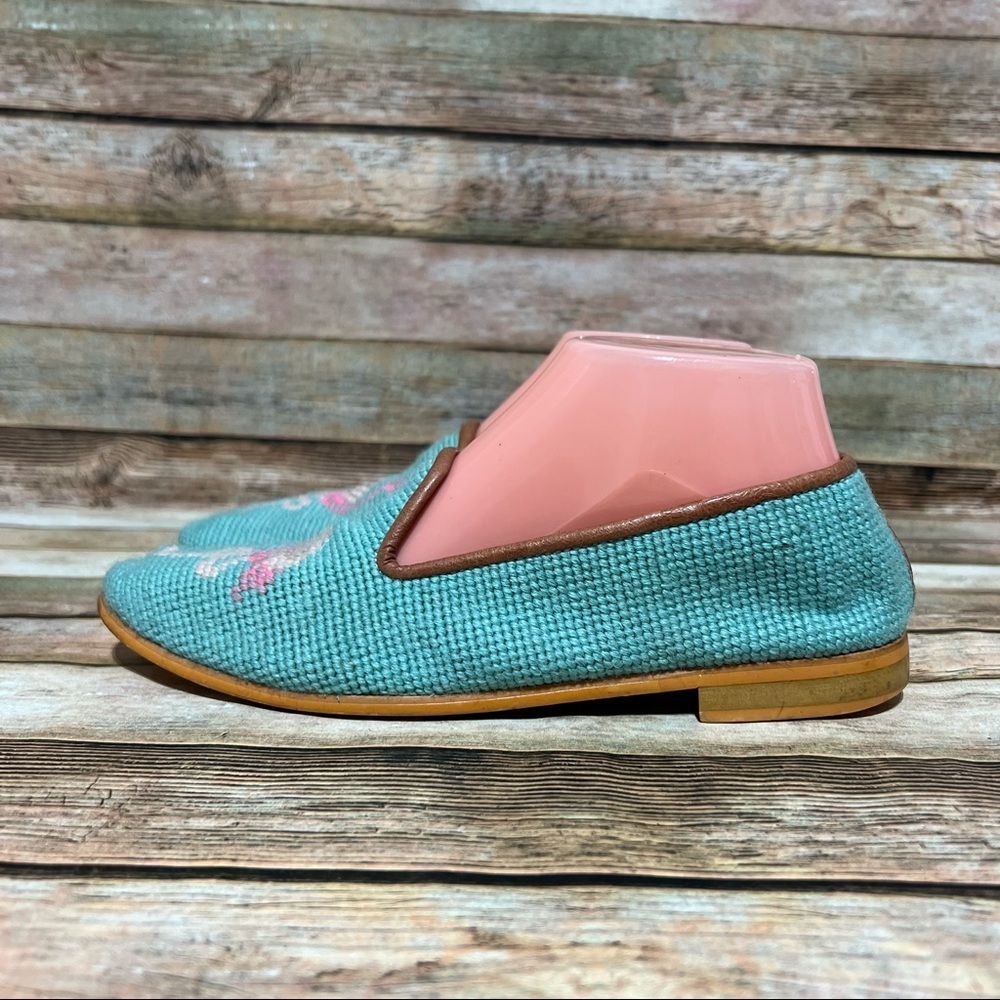 The Larkspur Collection Flamingo Flats